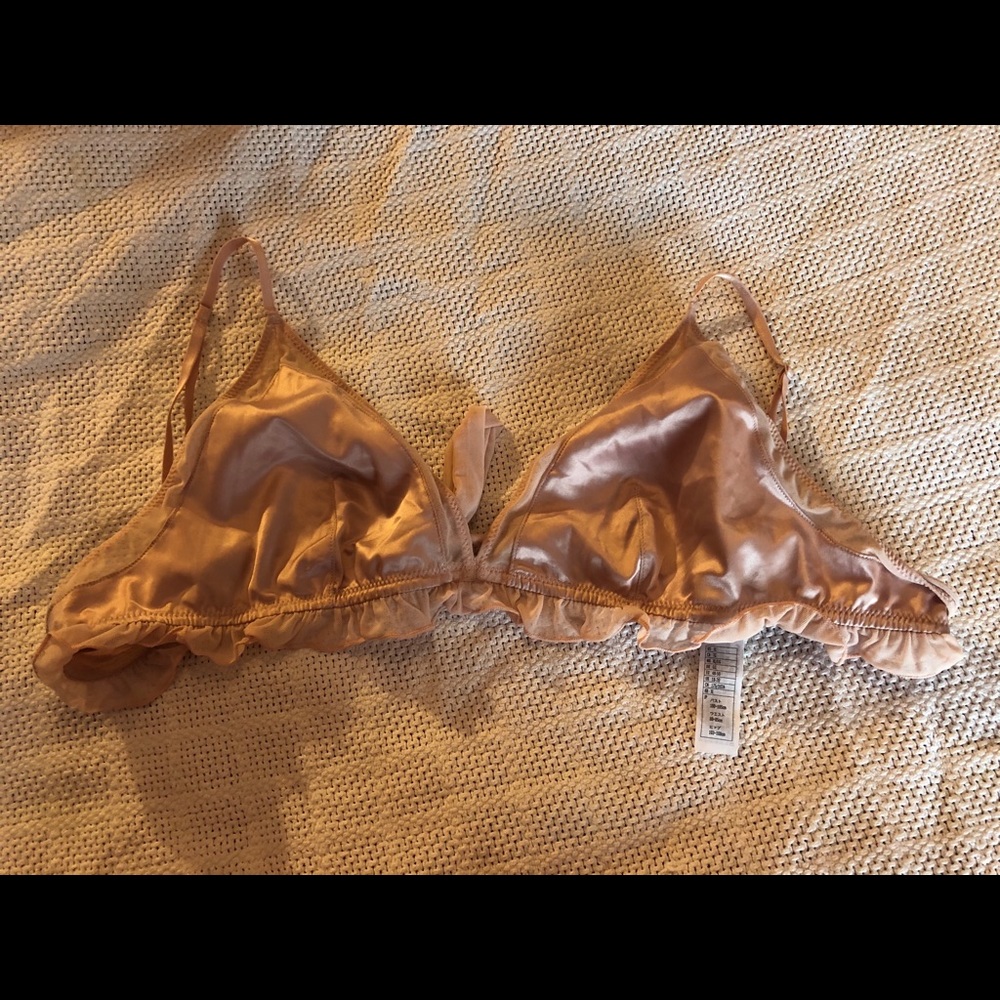 ✨3 FOR 25$✨ Silk bralette !